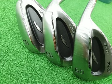フォーティーンDJ-4ウェッジライトブラックメッキ入荷しました！【足立 