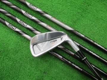 やさしいのにシャープな形状♬