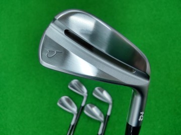 ジューシー tQアイアン 6-9P（5本セット）稲見萌寧プロ使用モデル