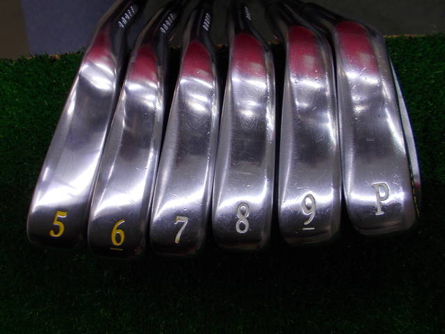 中古 ONOFF LABOSPEC RB-247G 6本アイアンセット ゴルフ用品