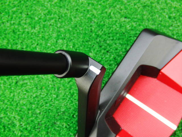 中古 CROSSPUTT RED BLACK LABELパター ゴルフ用品