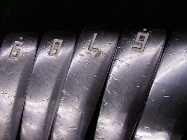 中古 ONOFF FORGED KURO (2020)  6本アイアンセット ゴルフ用品