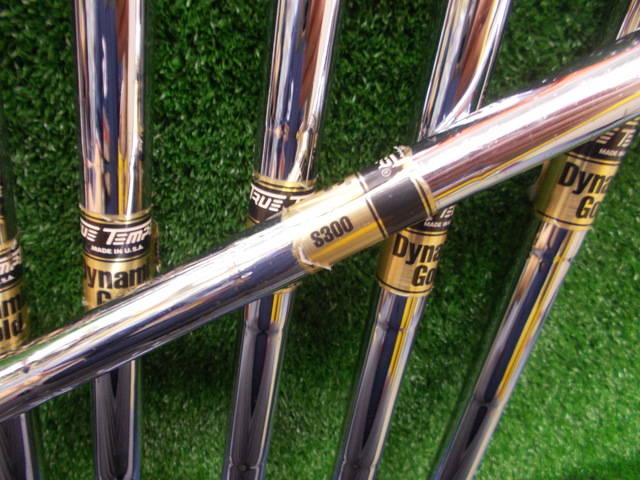 中古 ONOFF FORGED KURO (2020)  6本アイアンセット ゴルフ用品