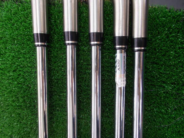 中古 XXIO (2024) ネイビー  5本アイアンセット ゴルフ用品