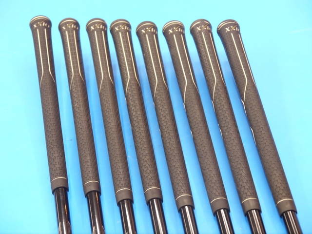 中古 XXIO (2012) 8本アイアンセット ゴルフ用品