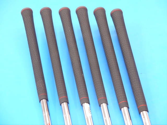 中古 ONOFF FORGED KURO (2020) 6本アイアンセット ゴルフ用品