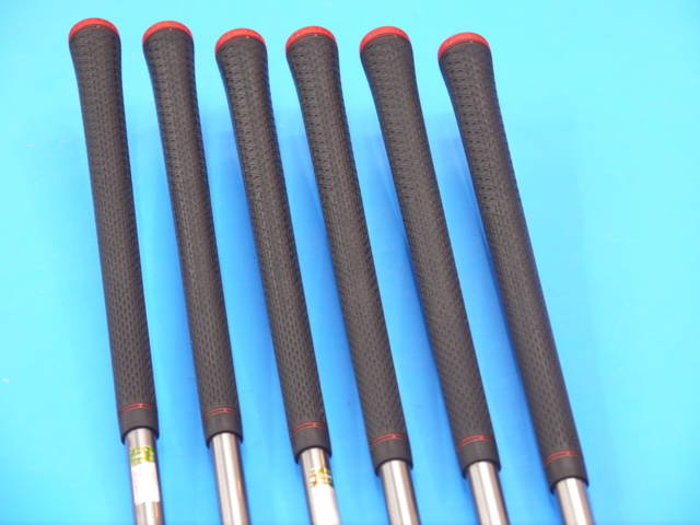 中古 ONOFF AKA (2016) 6本アイアンセット ゴルフ用品