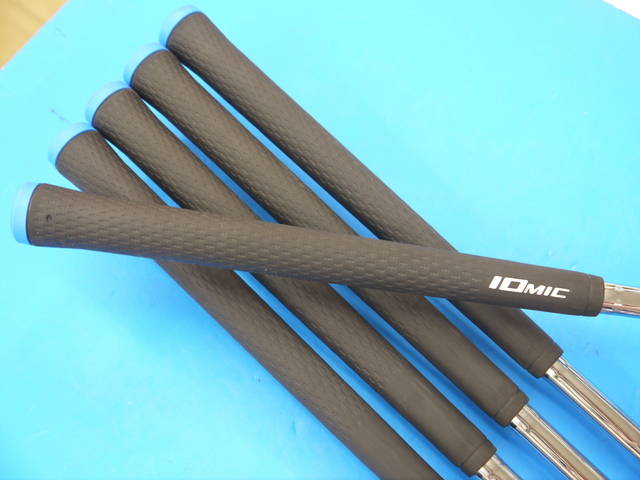 中古 ONOFF FORGED KURO (2024) 5本アイアンセット ゴルフ用品