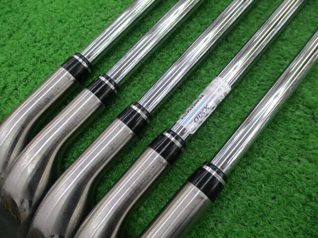 中古 XXIO (2024) ネイビー  5本アイアンセット ゴルフ用品