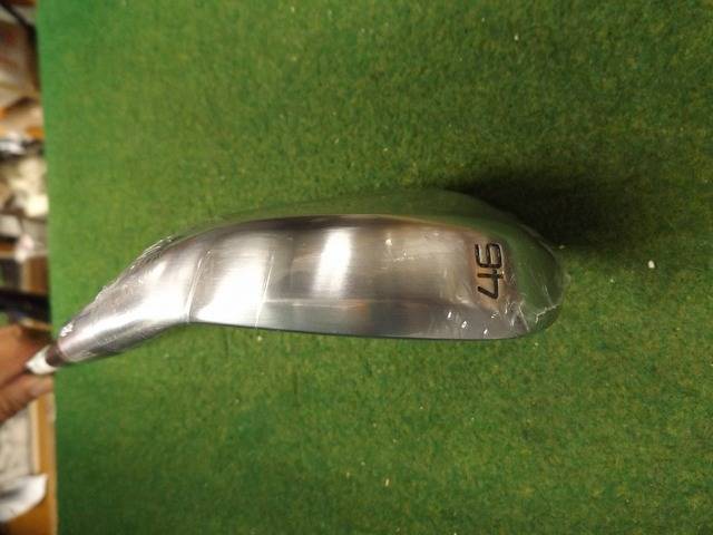 FOURTEEN ウェッジ FR-5 (パールサテン) 46°