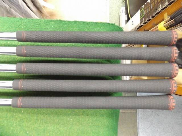 中古 ONOFF FORGED KURO (2024)  5本アイアンセット ゴルフ用品