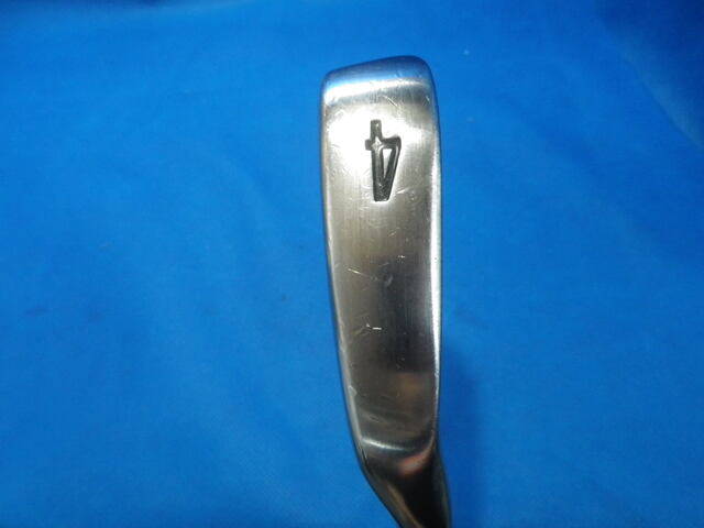 Titleist ユーティリティ 712U FORGED #4(24゜)