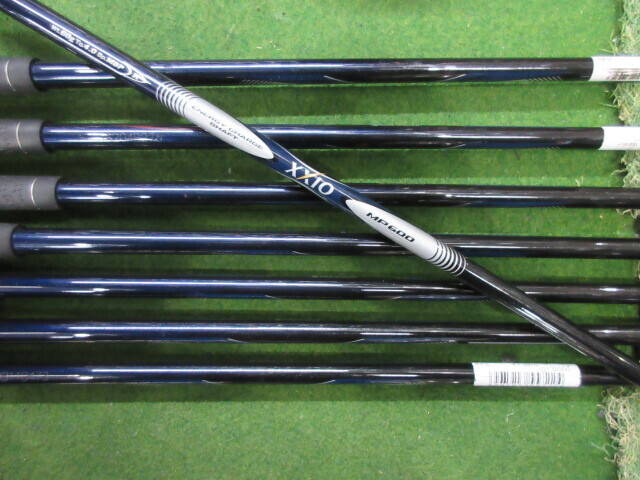 中古 XXIO (2010)  8本アイアンセット ゴルフ用品