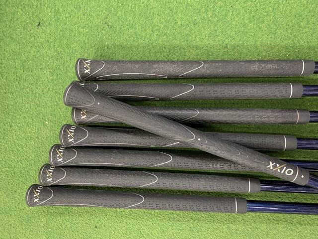 中古 XXIO (2010) 8本アイアンセット ゴルフ用品