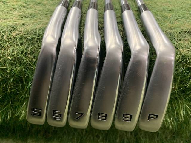 中古 P･7MC FORGED (2023)  6本アイアンセット ゴルフ用品