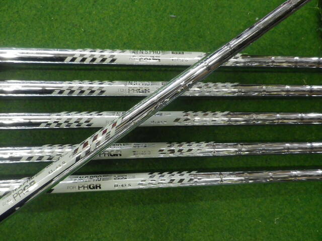 中古 PRGR 01  6本アイアンセット ゴルフ用品