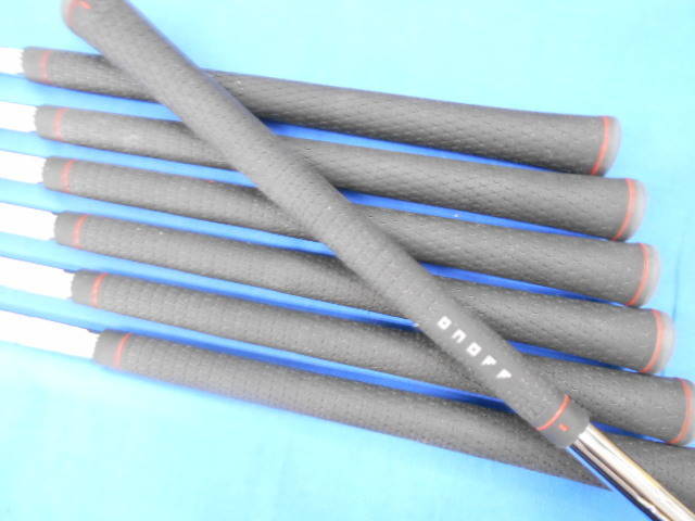 中古 ONOFF FORGED KURO (2020)  7本アイアンセット ゴルフ用品