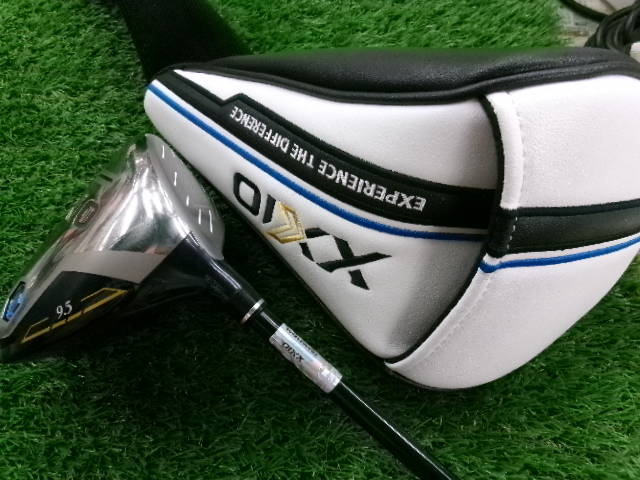 中古 XXIO (2022) ネイビー  9.5°ドライバー ゴルフ用品