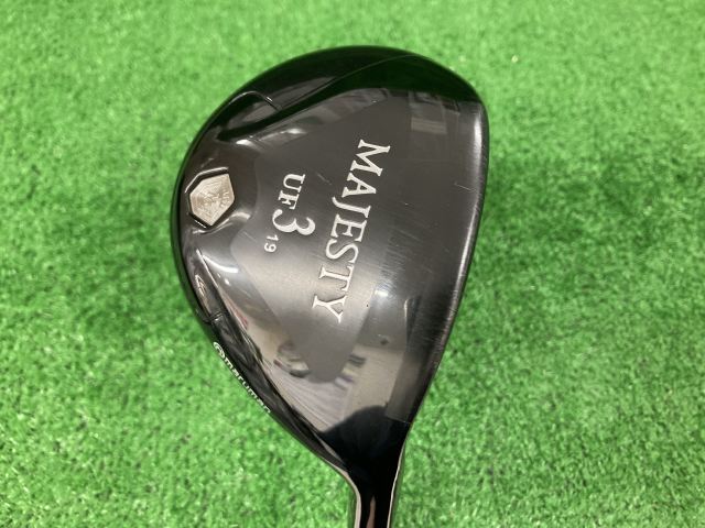 中古ゴルフ マジェスティRoyal Blackユーティリティ UF3 19°の写真