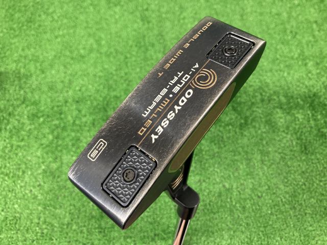 中古ゴルフ ODYSSEY パターの写真