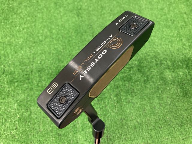 中古ゴルフ ODYSSEY パターの写真