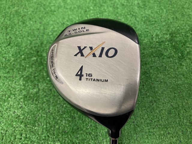 中古ゴルフ ゼクシオ 2002 4W 16°の写真