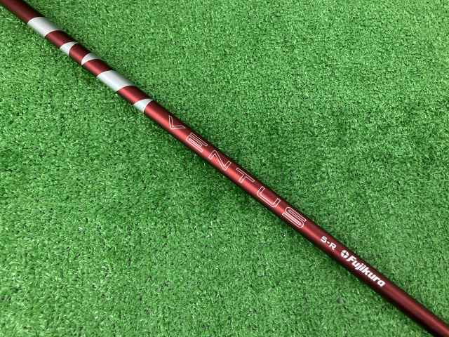 中古ゴルフ 24 VENTUS RED 5（R） キャロウェイ用スリーブ 44.125インチ
