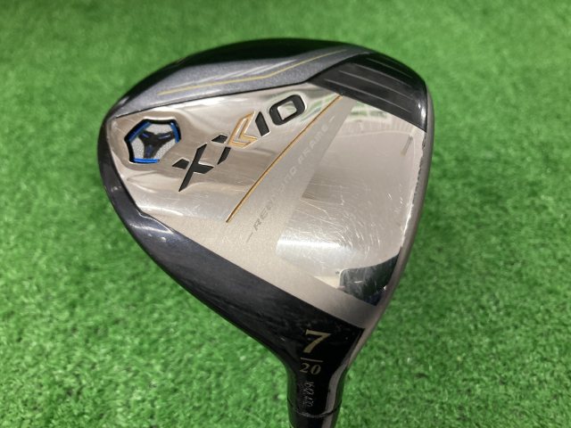 中古ゴルフ ゼクシオ2024 Navy 7W 20°の写真