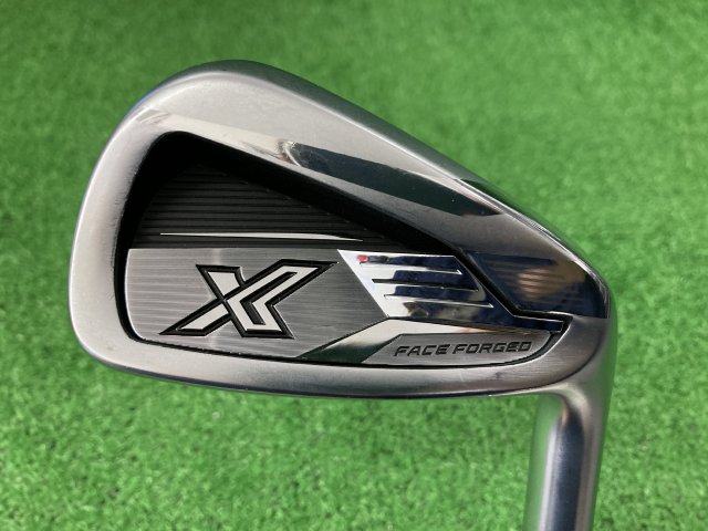 中古ゴルフ ゼクシオX2024 7I 28.5°の写真