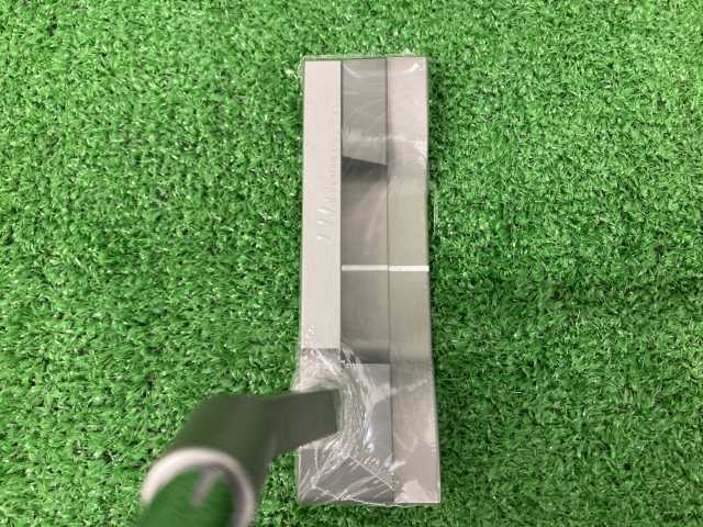 中古 STUDIO-5 ホワイトビーズ仕上げパター ゴルフ用品