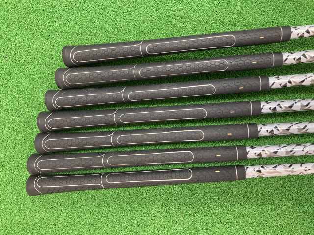 中古 RAZR X 7本アイアンセット ゴルフ用品