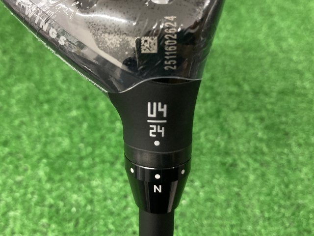 中古 ONOFF UTILITY WINGS KURO 2026 U4 24°ユーティリティ ゴルフ用品
