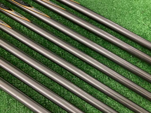 中古 r7 XR 8本アイアンセット ゴルフ用品