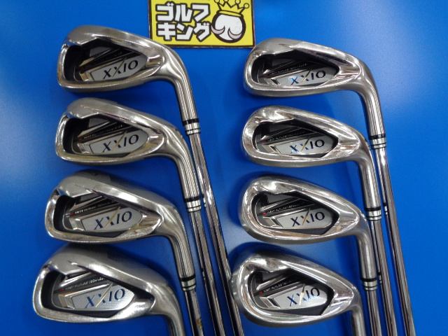 中古ゴルフ ゼクシオ2012モデル 8本の写真