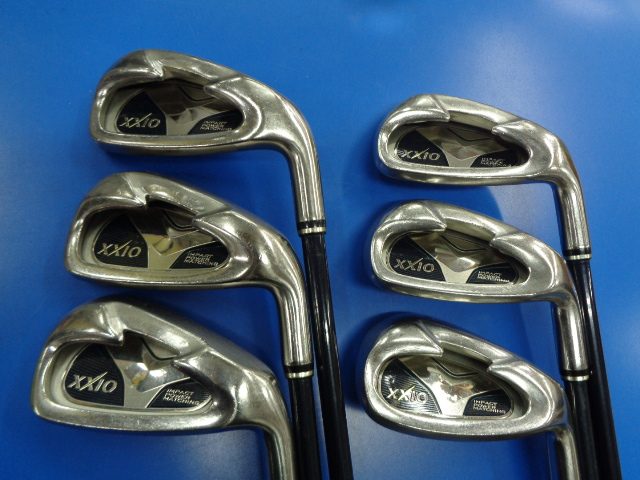 中古ゴルフ ゼクシオ2008モデル 6本の写真