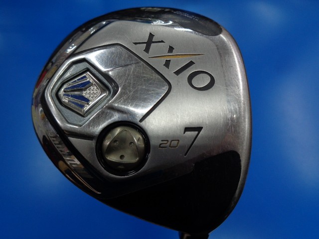 中古ゴルフ ゼクシオ2014モデル 7W 20°の写真