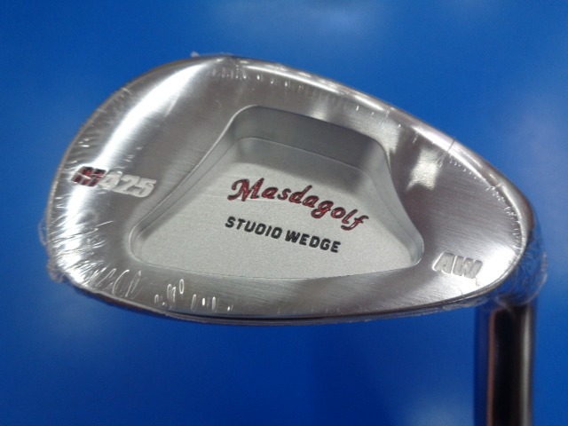 中古ゴルフ STUDIO WEDGE M425 ニッケルクロムメッキ【刻印有り】 54°の写真