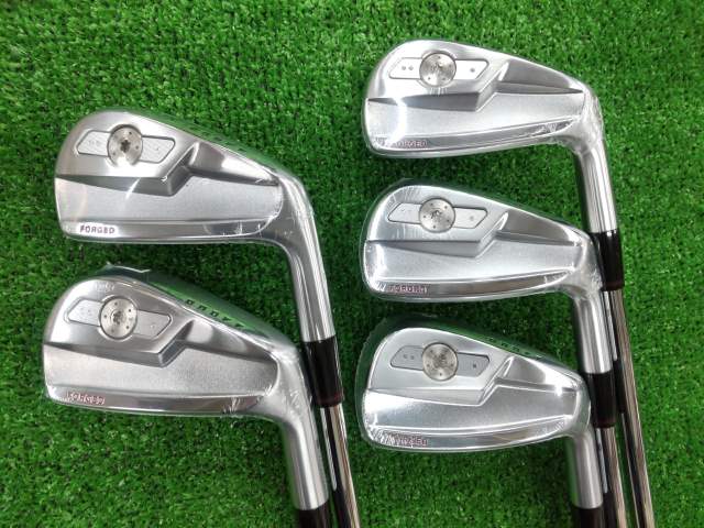 中古ゴルフ ONOFF FORGED KURO 2026 5本の写真