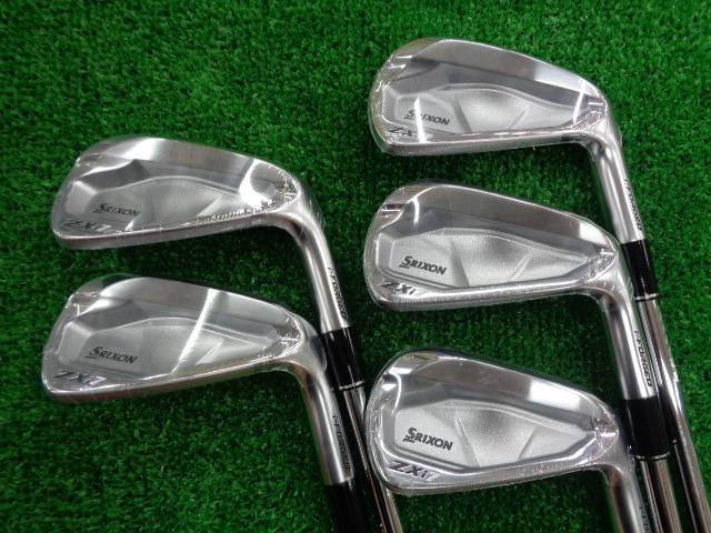 中古ゴルフ DUNLOP アイアンセットの写真