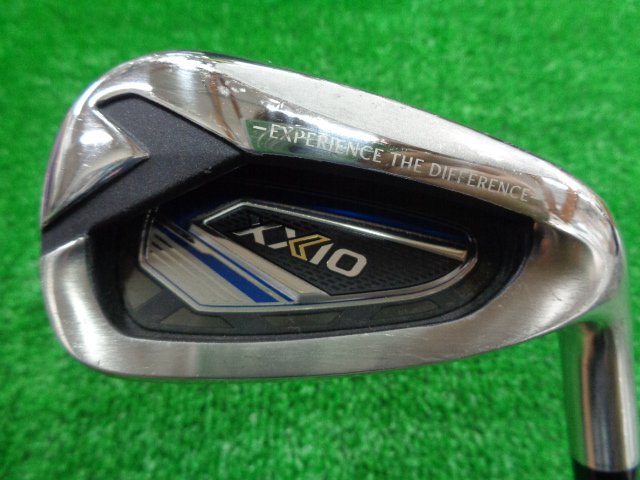 中古ゴルフ ゼクシオ2022 Navy 7I 28°の写真