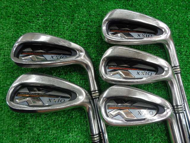 中古ゴルフ ゼクシオ2018 Navy 5本