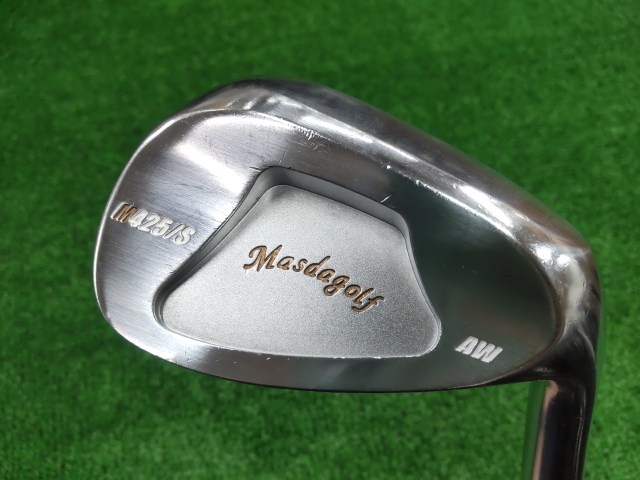 中古ゴルフ STUDIO WEDGE M425 S ニッケルクロムメッキ 52°の写真