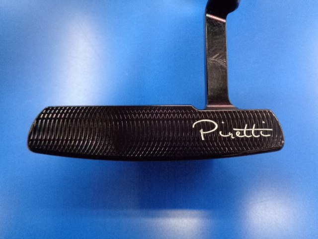 Piretti パター Bosa
