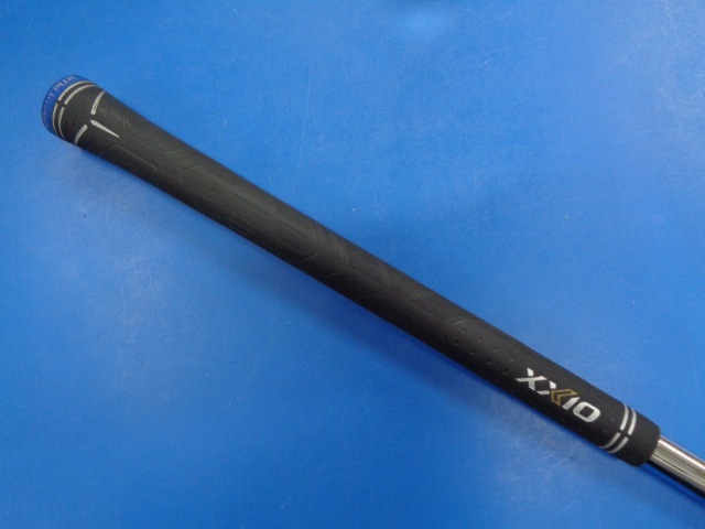 中古 ゼクシオ2022 Navy 7I 28°ユーティリティ ゴルフ用品