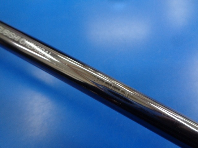 中古 KUROKAGE XT70(X) テーラーメイド用スリーブ 43.875インチシャフト ゴルフ用品