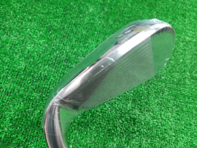 中古 ゼクシオ2024 Navy 6I 28°ユーティリティ ゴルフ用品
