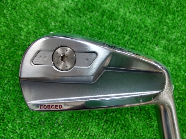 中古 ONOFF FORGED KURO 2026 5本アイアンセット ゴルフ用品
