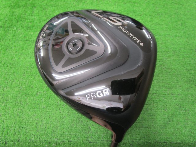 中古ゴルフ PRGR ドライバーの写真