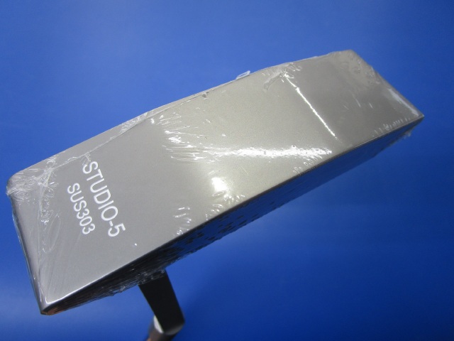 中古ゴルフ STUDIO-5 ホワイトビーズ仕上げの写真
