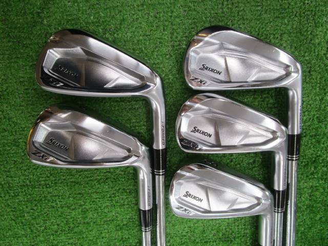 中古ゴルフ DUNLOP アイアンセットの写真